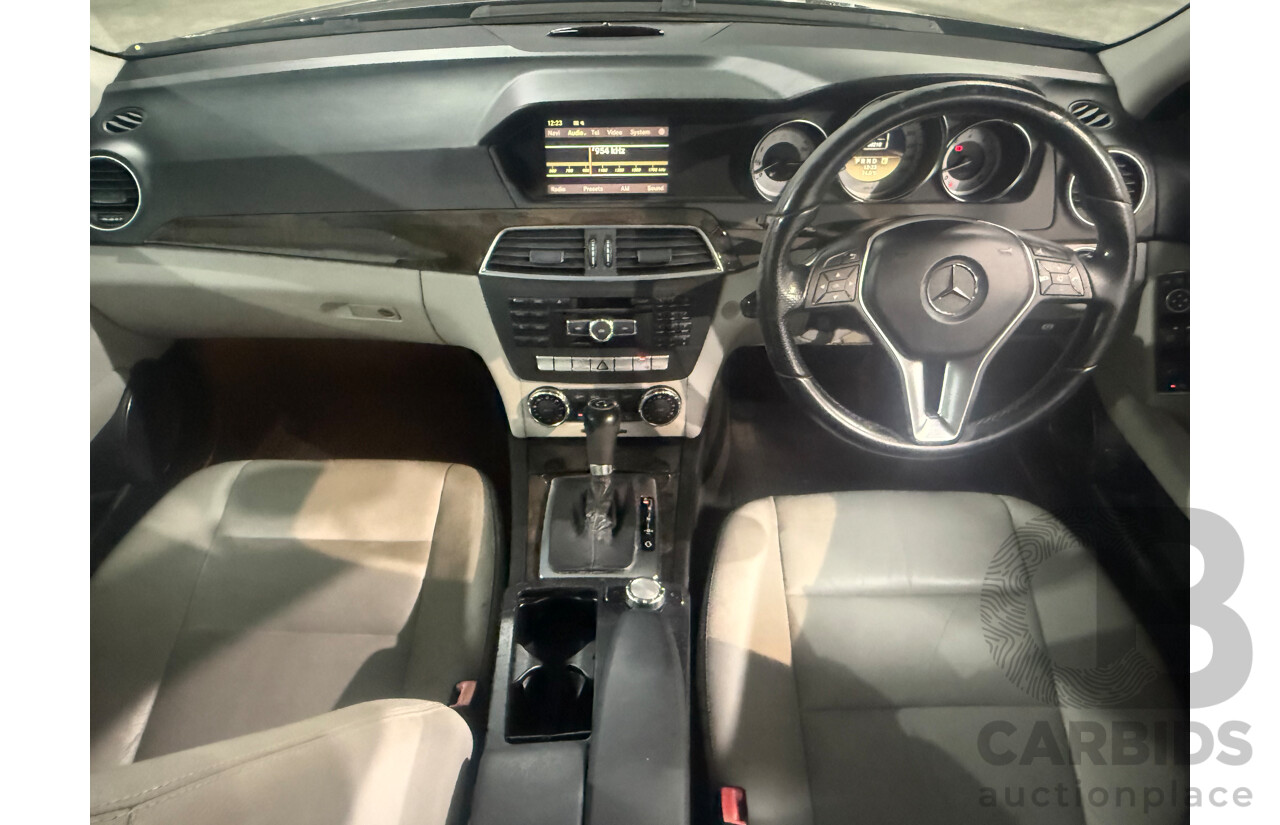 2/2012 Mercedes-Benz C300 Avantgarde BE W204 MY12 4d Sedan Black V6 3.5L