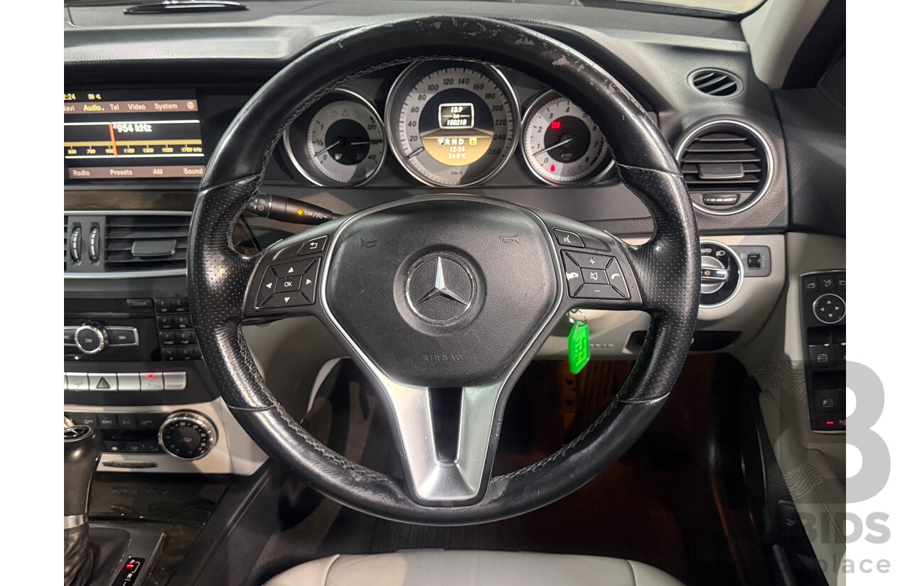 2/2012 Mercedes-Benz C300 Avantgarde BE W204 MY12 4d Sedan Black V6 3.5L