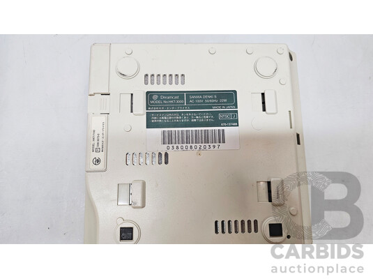Vintage Sega (HKT-3000) Dreamcast Videogame Console