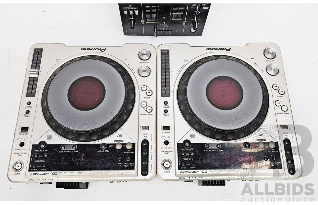 Pioneer DJ Set & Cables