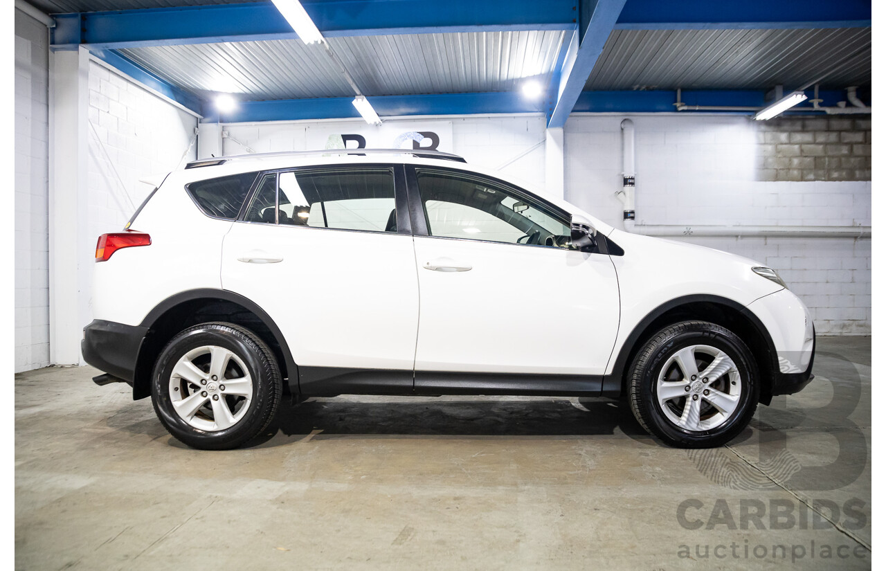 6/2013 Toyota RAV4 GX (FWD) ZSA42R 4d Wagon White 2.0L