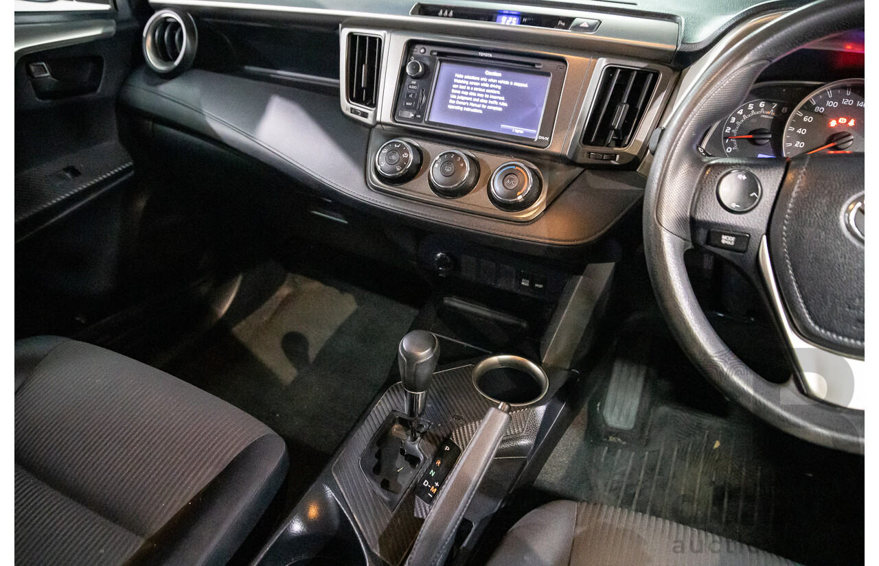 6/2013 Toyota RAV4 GX (FWD) ZSA42R 4d Wagon White 2.0L