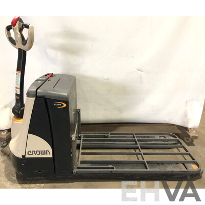 Crown Electric Pallet Truck and Charger - WP 3000