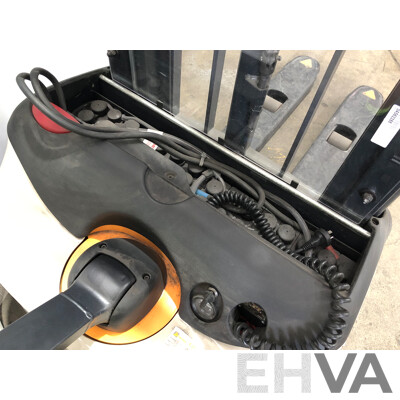 Crown Electric Pallet Truck  - WF 3000