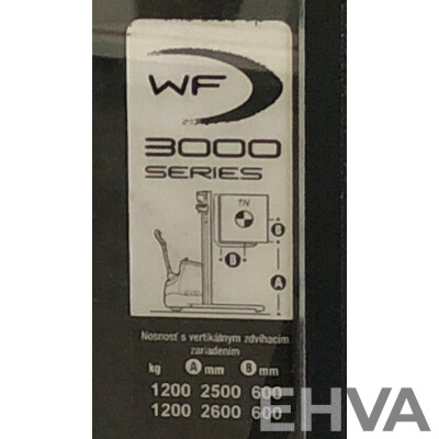 Crown Electric Pallet Truck  - WF 3000