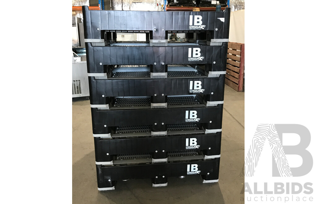 IB Plastic Pallets - Lot of 6