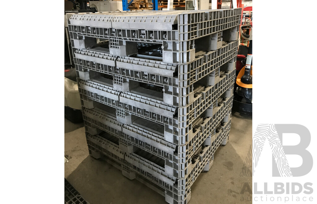 Grey Plastic Pallets - Lot of 5