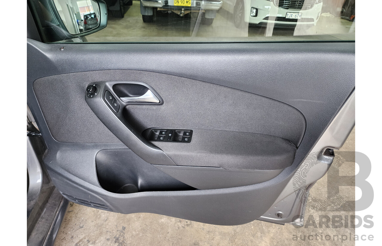 8/2010 Volkswagen Polo 66 TDI Comfortline 6R 5d Hatchback Grey 1.6L