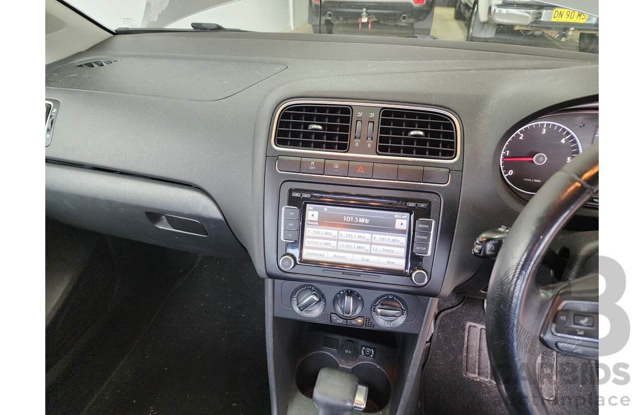 8/2010 Volkswagen Polo 66 TDI Comfortline 6R 5d Hatchback Grey 1.6L