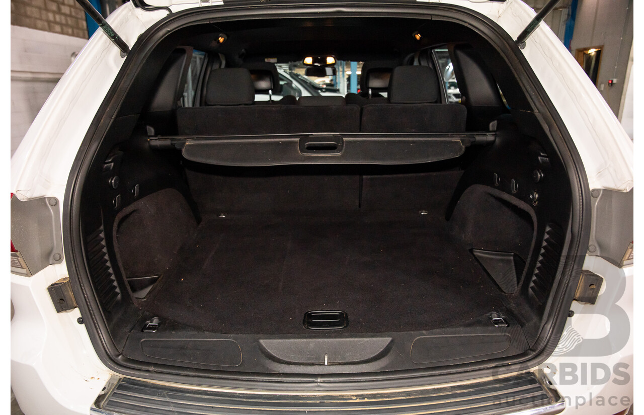 8/2015 Jeep Grand Cherokee Laredo (4x4) WK MY15 4d Wagon White 3.0L