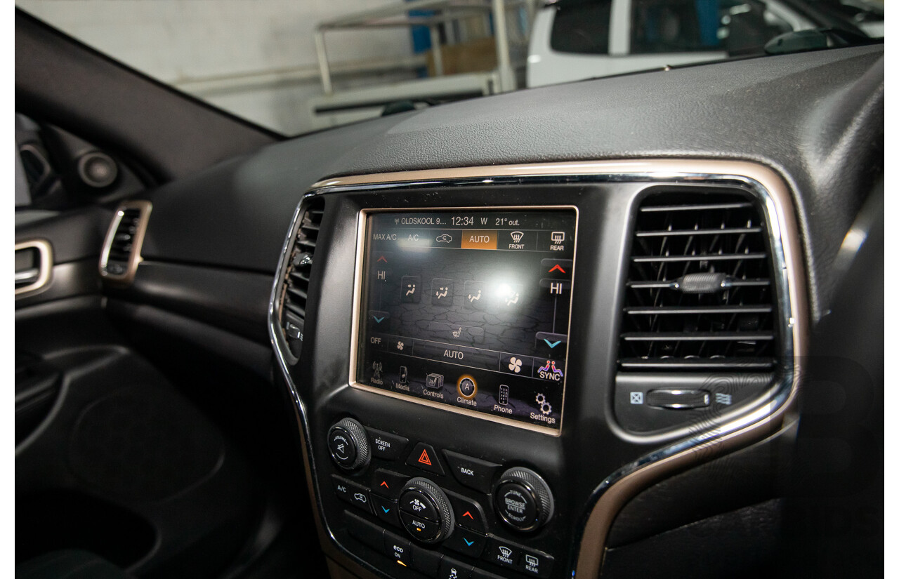 8/2015 Jeep Grand Cherokee Laredo (4x4) WK MY15 4d Wagon White 3.0L