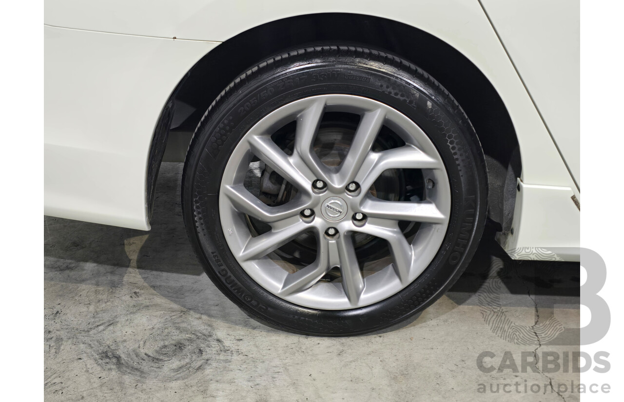 6/2015 Nissan Pulsar SSS B17 Series 2 4d Sedan Ivory Pearl White Turbo 1.6L