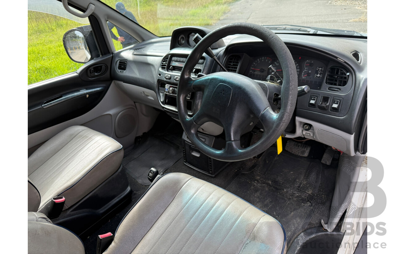 03/2000 Mitsubishi Delica Chamonix (Spacegear) 4d Wagon White Turbo Diesel 2.8L - 5/08 Import