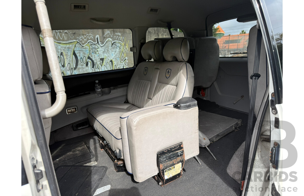 03/2000 Mitsubishi Delica Chamonix (Spacegear) 4d Wagon White Turbo Diesel 2.8L - 5/08 Import