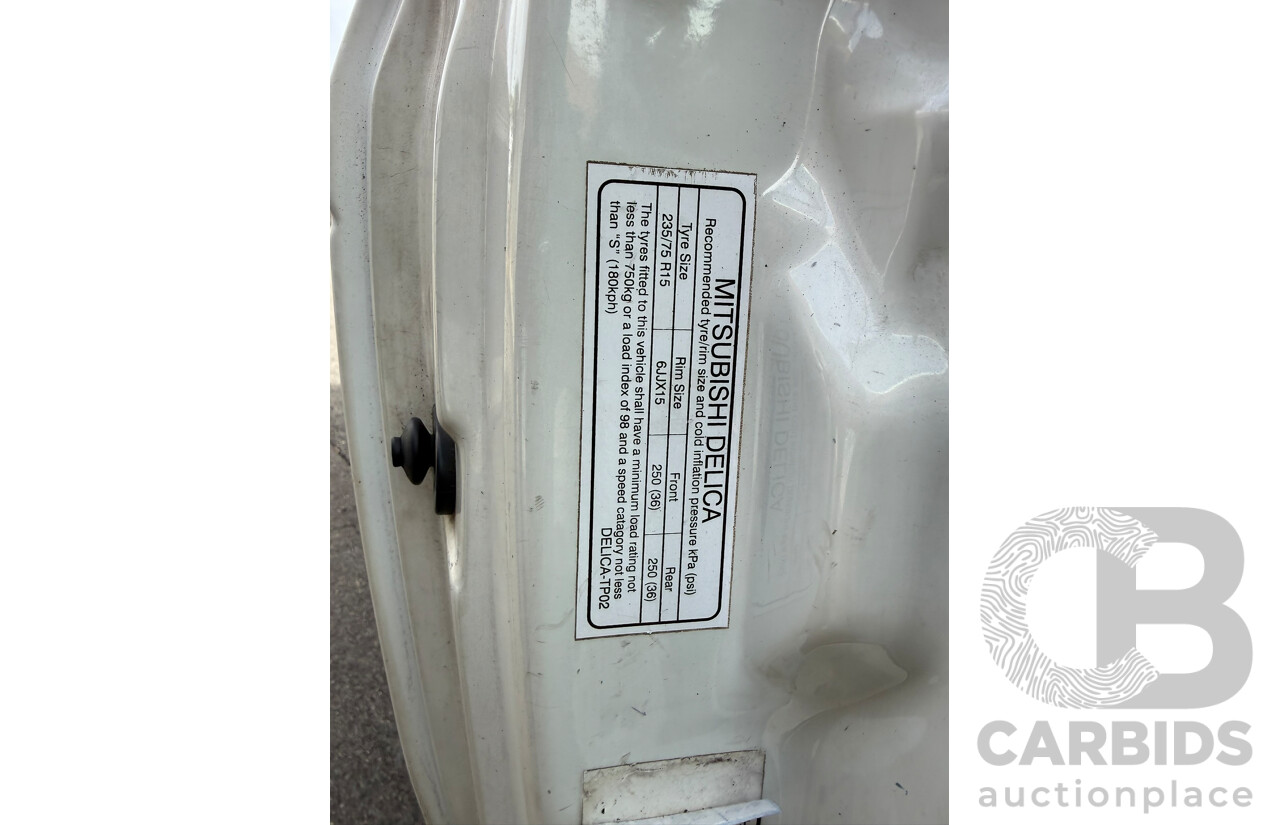 03/2000 Mitsubishi Delica Chamonix (Spacegear) 4d Wagon White Turbo Diesel 2.8L - 5/08 Import