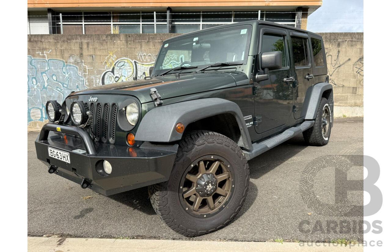 05/2010 Jeep Wrangler Unlimited SPORT (4x4) 4x4 JK MY09 4D Hardtop Green 3.8L