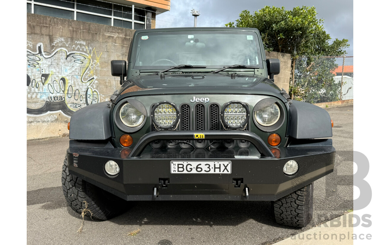 05/2010 Jeep Wrangler Unlimited SPORT (4x4) 4x4 JK MY09 4D Hardtop Green 3.8L