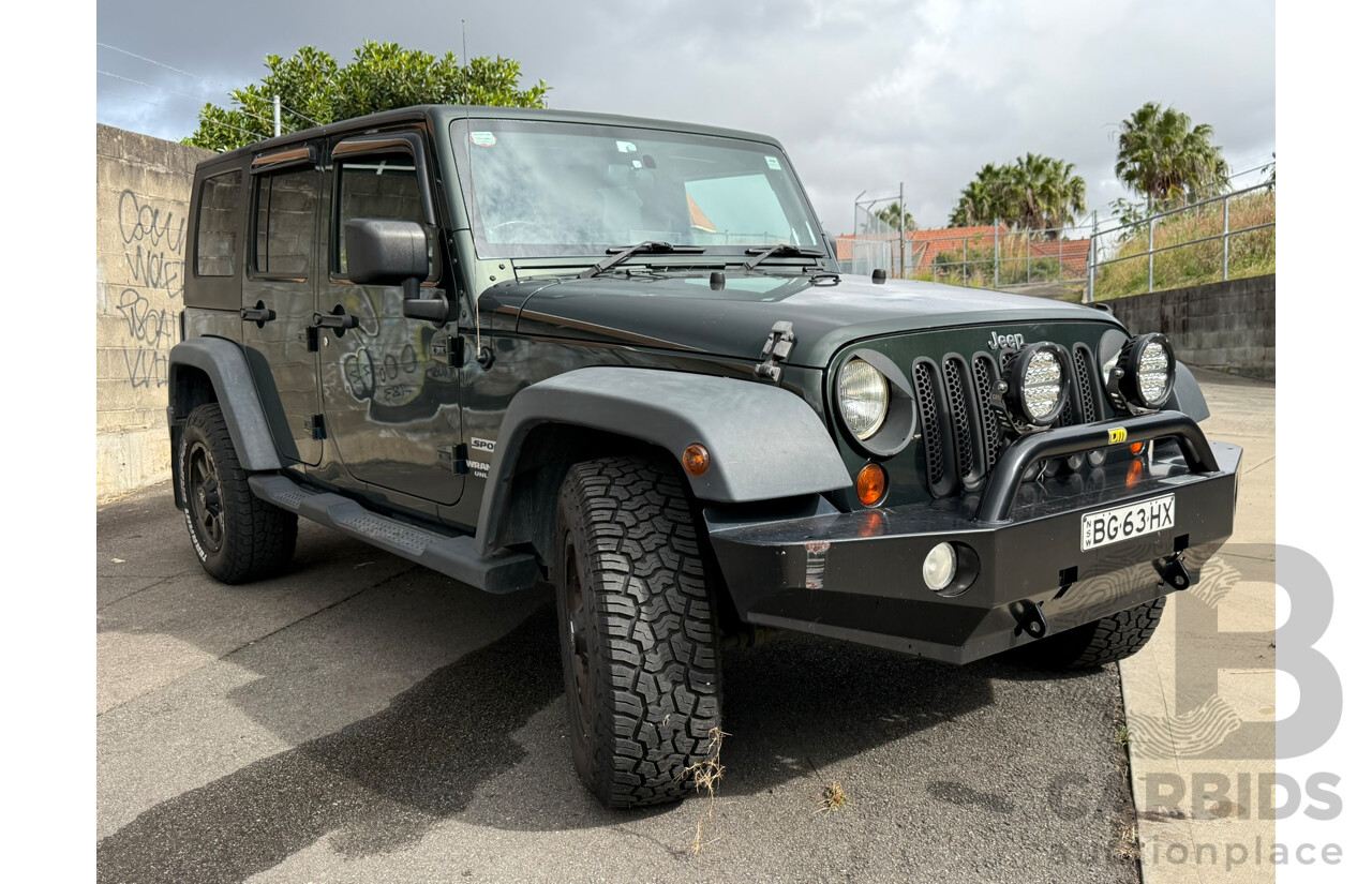05/2010 Jeep Wrangler Unlimited SPORT (4x4) 4x4 JK MY09 4D Hardtop Green 3.8L
