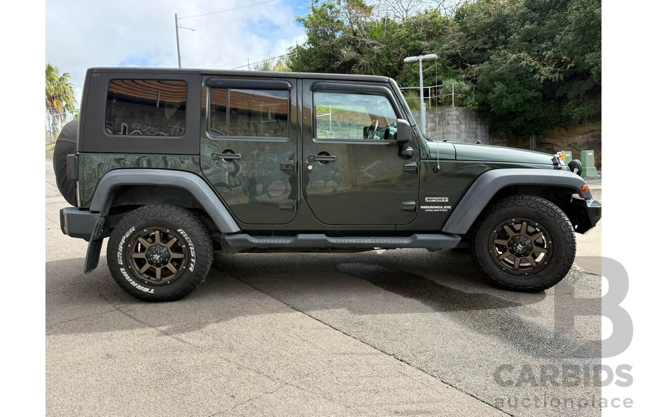 05/2010 Jeep Wrangler Unlimited SPORT (4x4) 4x4 JK MY09 4D Hardtop Green 3.8L