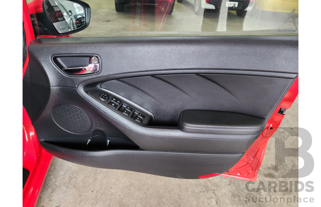 7/2014 Kia Cerato S Premium YD MY15 5d Hatchback Red 1.8L