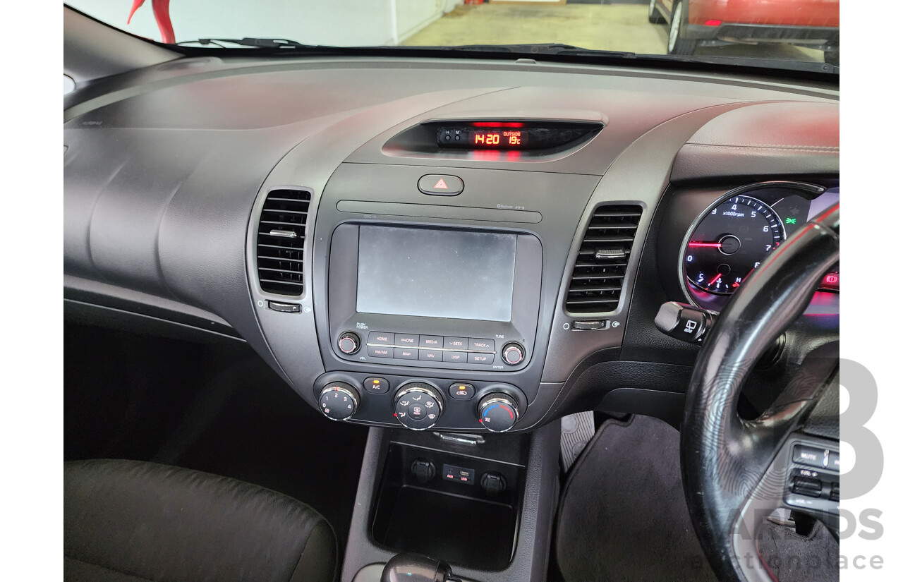 7/2014 Kia Cerato S Premium YD MY15 5d Hatchback Red 1.8L