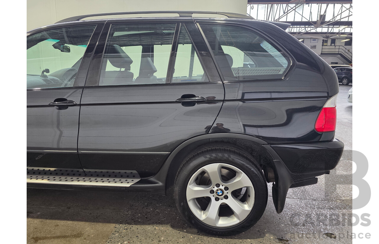 10/2005 BMW X5 3.0i (4x4) E53 4d Wagon Black Sapphire Metallic 3.0L