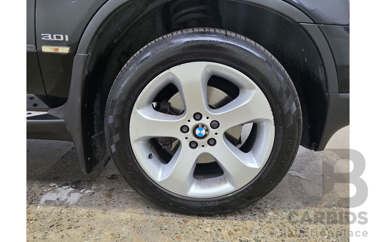 10/2005 BMW X5 3.0i (4x4) E53 4d Wagon Black Sapphire Metallic 3.0L