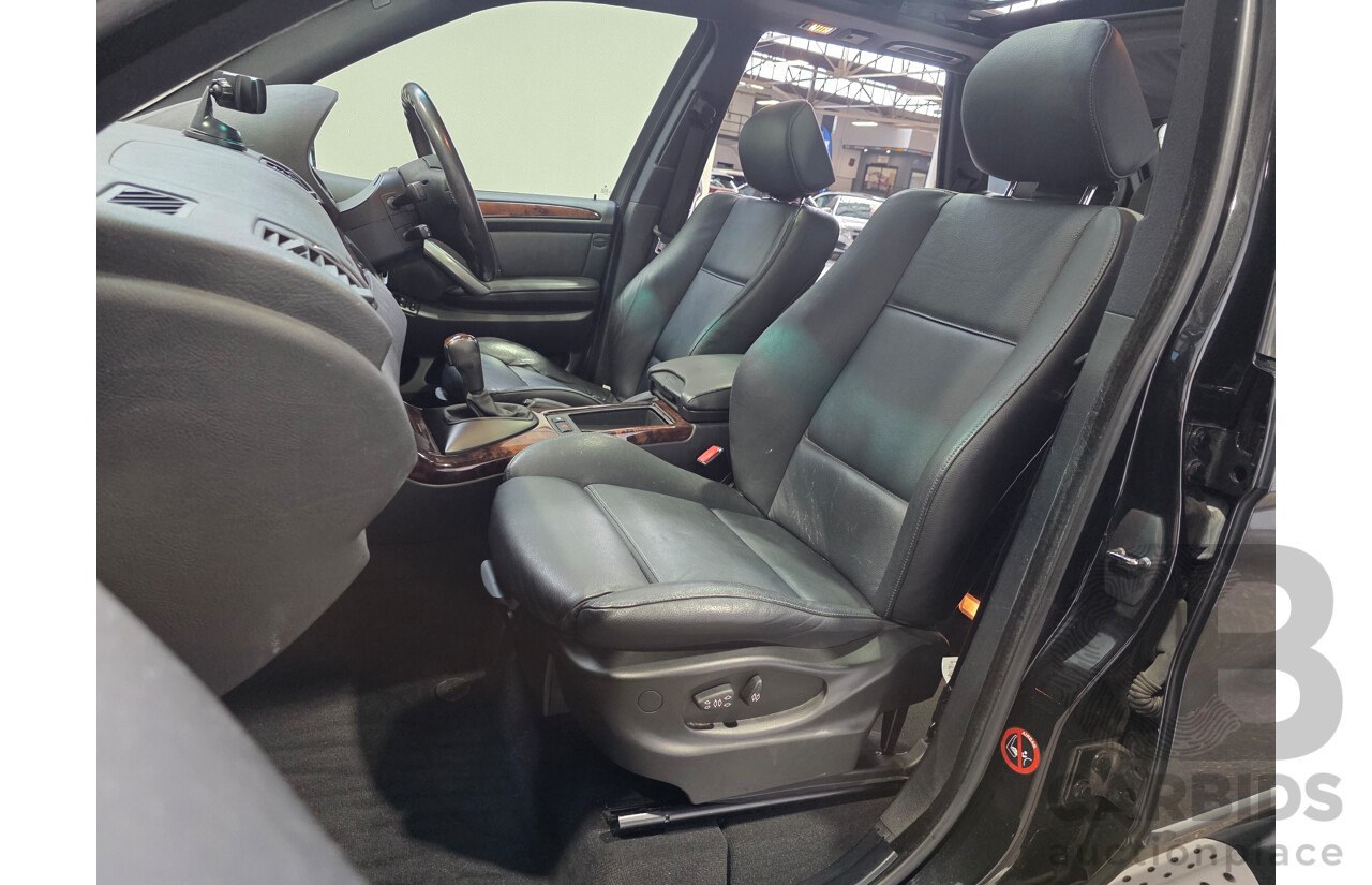 10/2005 BMW X5 3.0i (4x4) E53 4d Wagon Black Sapphire Metallic 3.0L