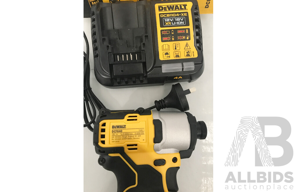 DeWalt 18V Brushless Impact Driver with Battery Charger