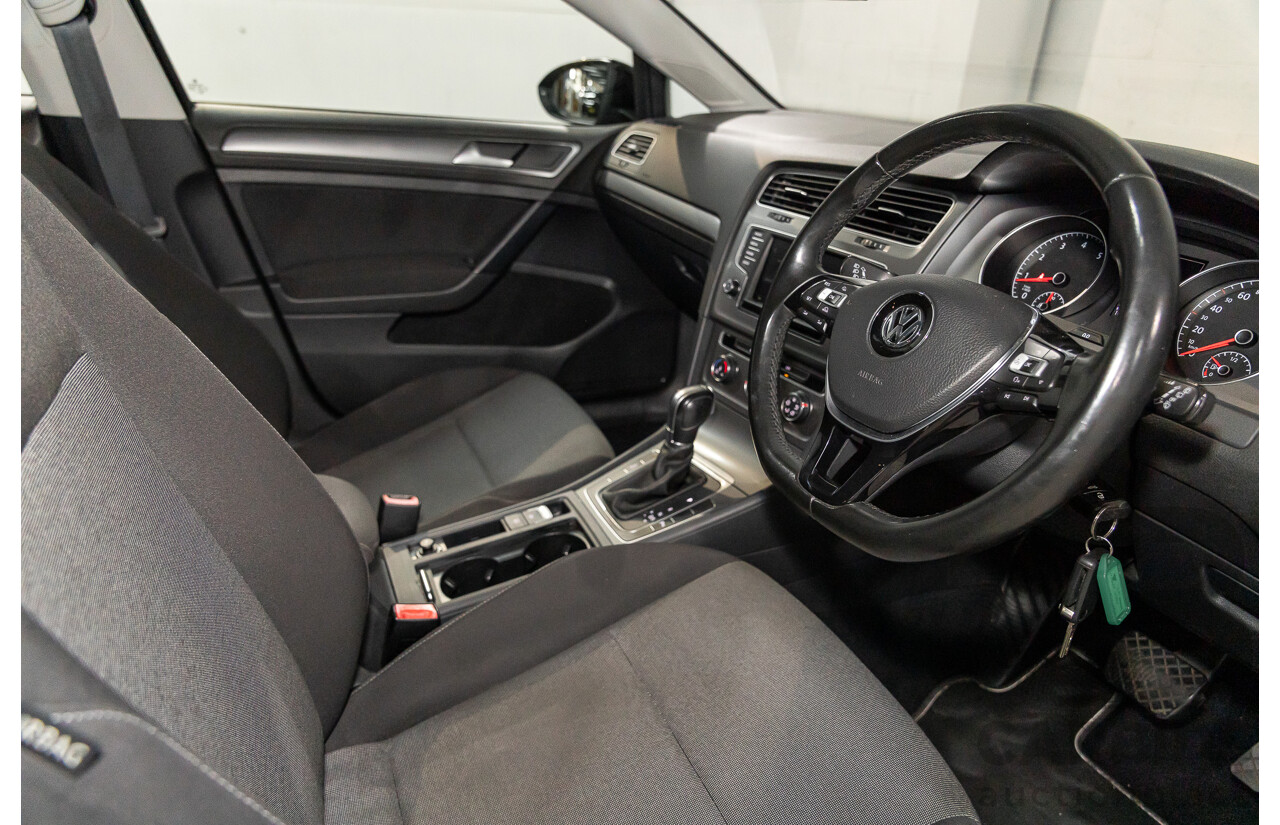 02/2017 Volkswagen Golf 92 TSI TRENDLINE FWD AU MY17 5D Hatchback Black 1.4L