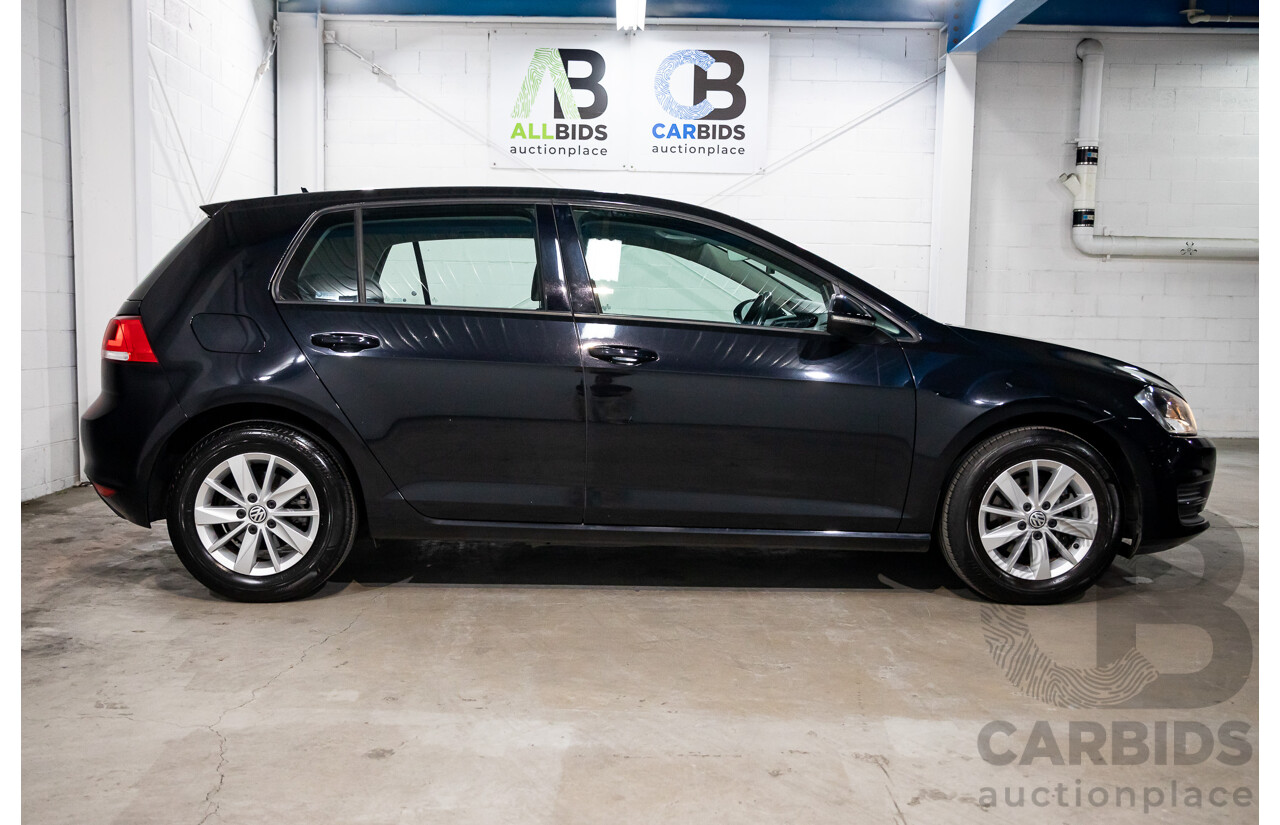 02/2017 Volkswagen Golf 92 TSI TRENDLINE FWD AU MY17 5D Hatchback Black 1.4L