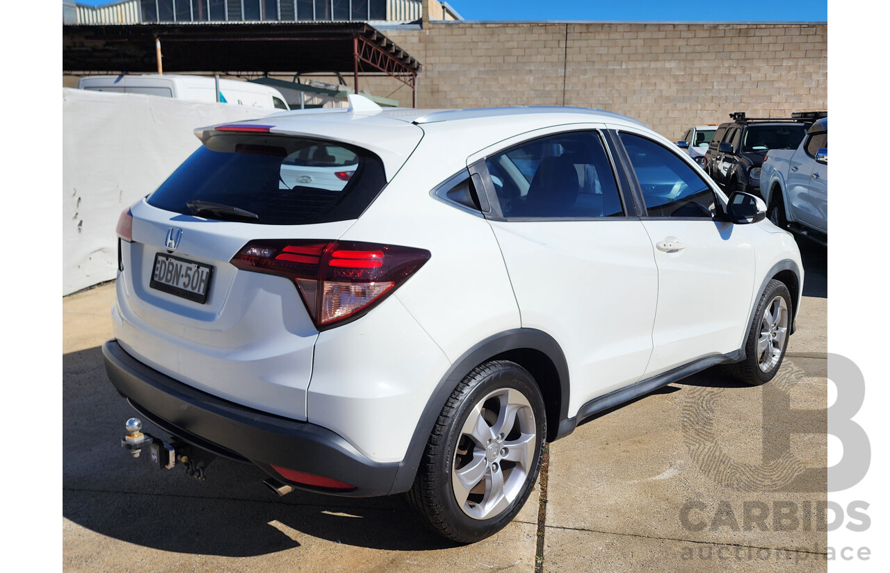 10/2015 Honda Hr-V Vti-S  4d Wagon White 1.8L