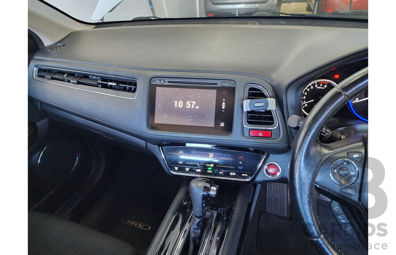 10/2015 Honda Hr-V Vti-S  4d Wagon White 1.8L