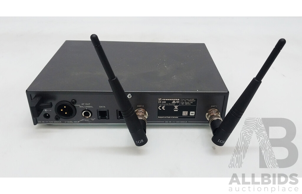 Sennheiser (EM-100) True Diversity Receiver