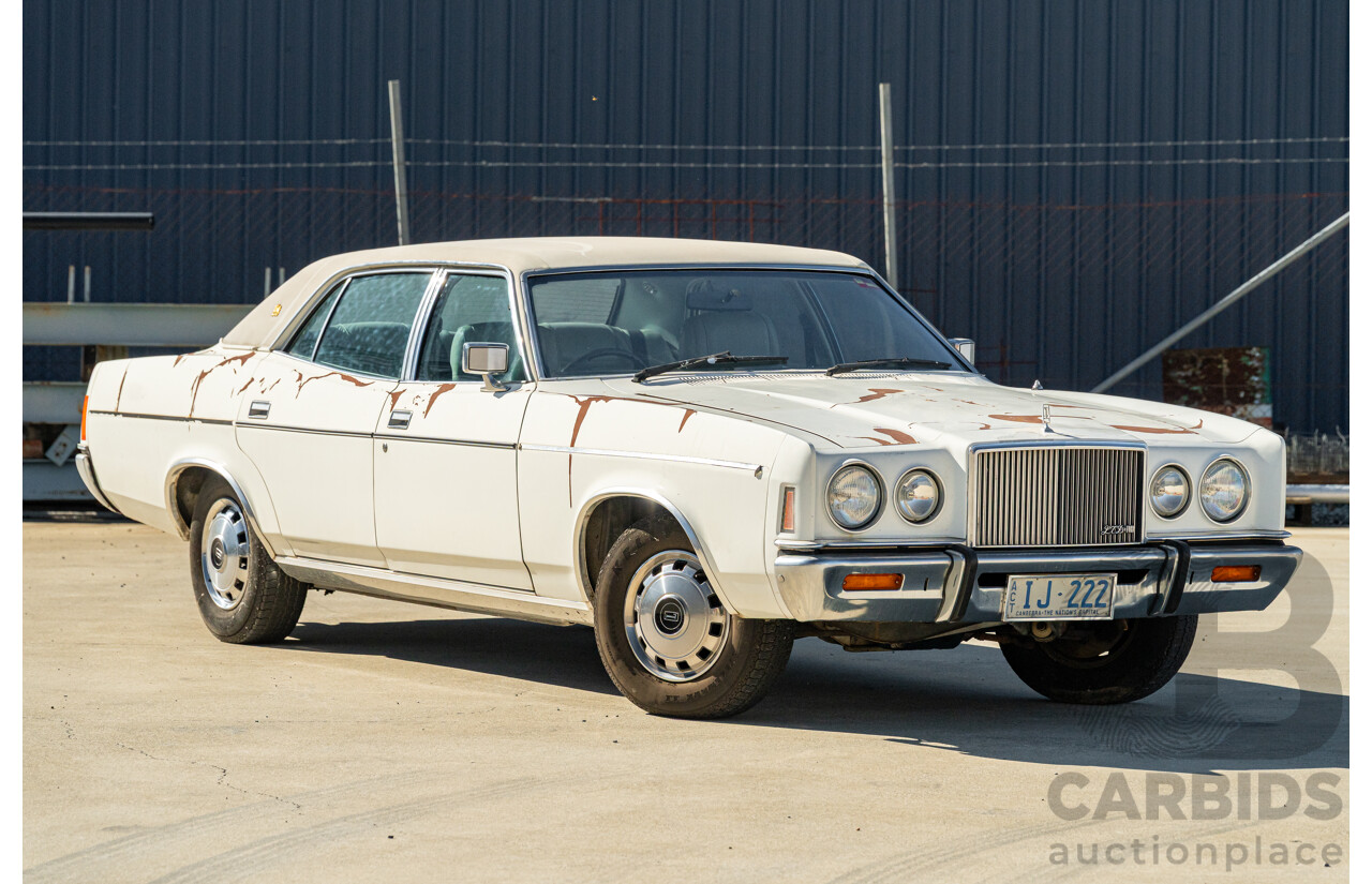 12/1977 Ford LTD P6 4d Sedan Sno White / Dusk Vinyl V8 351ci 5.8L - Local Survivor Car