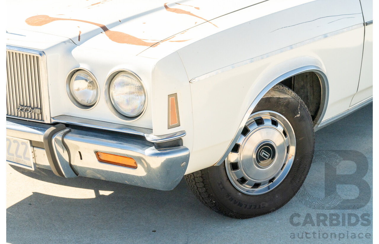 12/1977 Ford LTD P6 4d Sedan Sno White / Dusk Vinyl V8 351ci 5.8L - Local Survivor Car