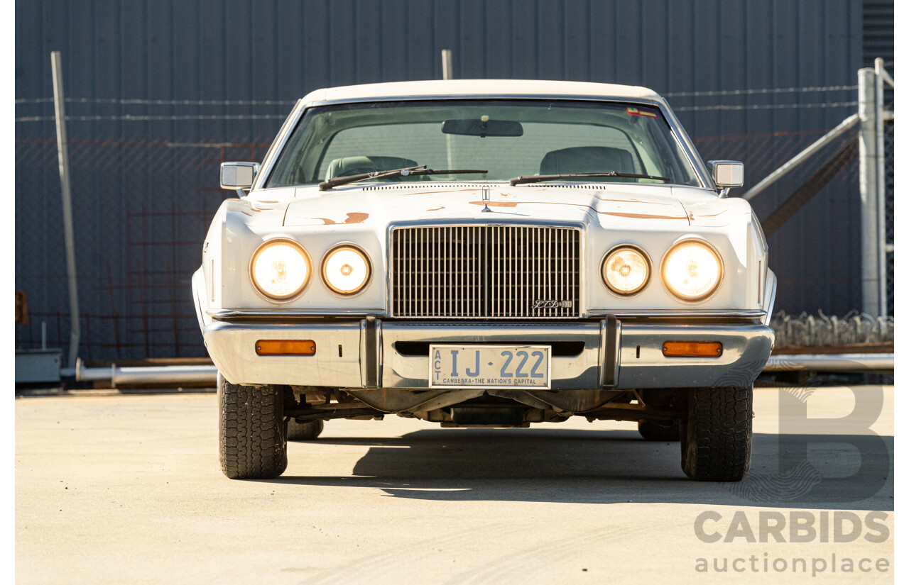 12/1977 Ford LTD P6 4d Sedan Sno White / Dusk Vinyl V8 351ci 5.8L - Local Survivor Car