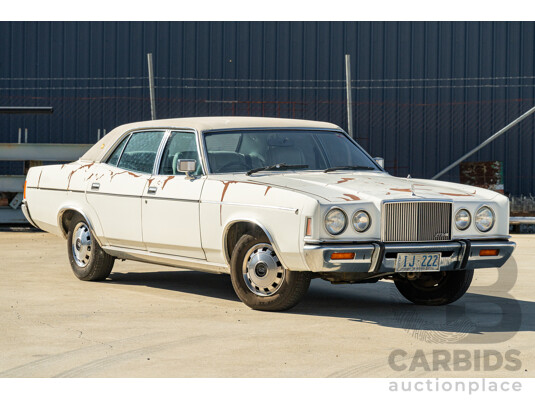 12/1977 Ford LTD P6 4d Sedan Sno White / Dusk Vinyl V8 351ci 5.8L - Local Survivor Car