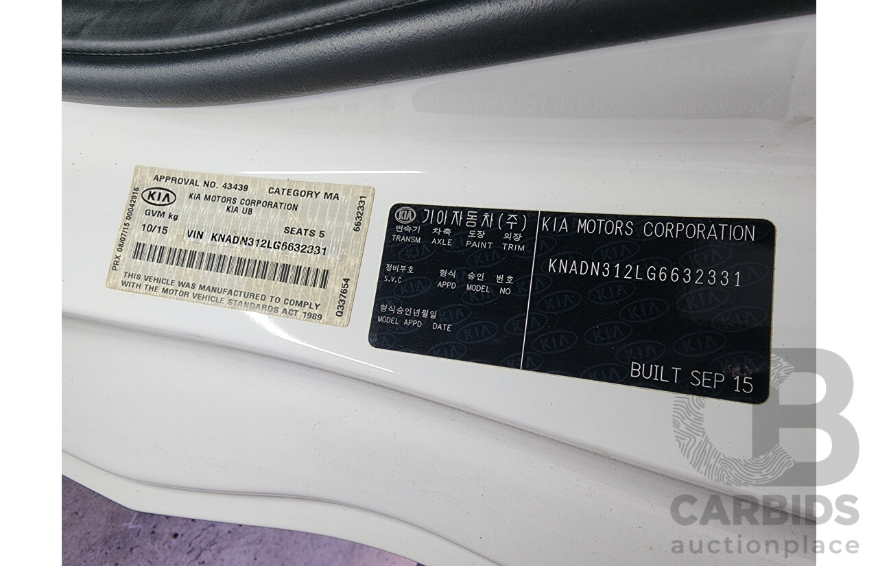 10/2015 Kia RIO S UB MY15 3d Hatchback White 1.4L