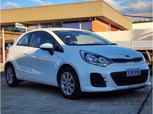 10/2015 Kia RIO S UB MY15 3d Hatchback White 1.4L