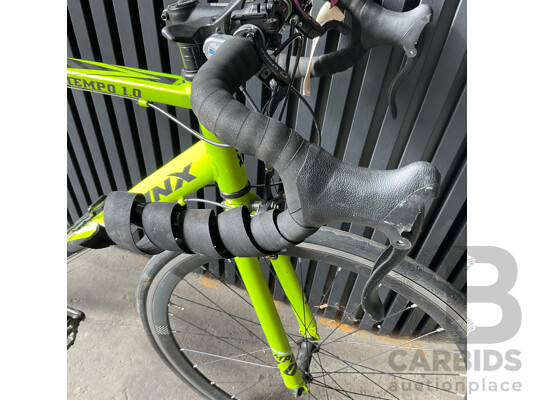 1661263 · TRINX Tempo 1.0 Size L (56cm) Bike