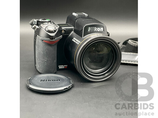 1661268 · NIKON COOLPIX 8800 VR Digital Camera