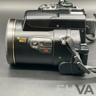 NIKON COOLPIX 8800 VR Digital Camera
