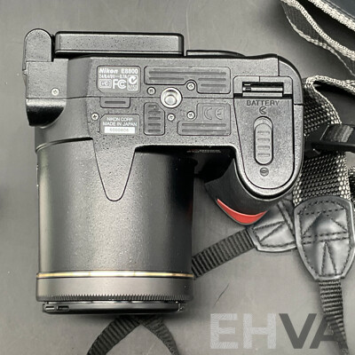 NIKON COOLPIX 8800 VR Digital Camera