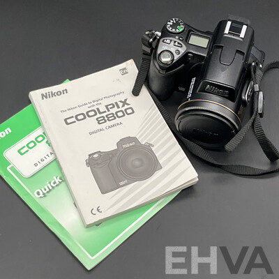 NIKON COOLPIX 8800 VR Digital Camera