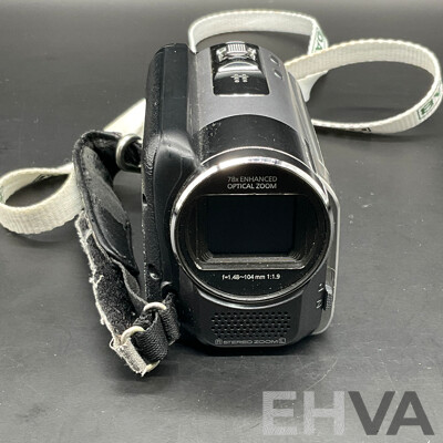 PANASONIC SDR-H85 Hybrid Camcorder