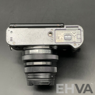 FUJIFILM X-T20 Mirrorless Camera with FUJINON 35mm Lens