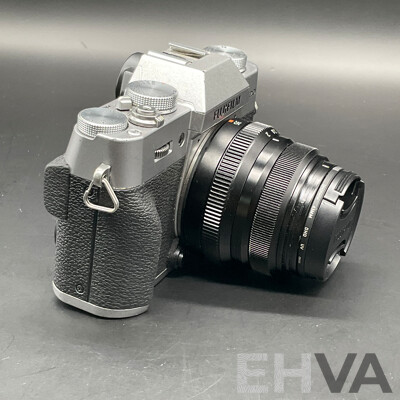 FUJIFILM X-T20 Mirrorless Camera with FUJINON 35mm Lens