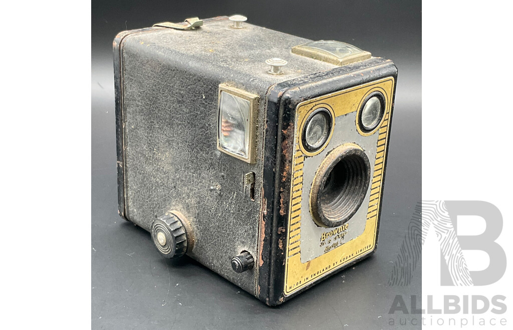 Vintage Photography Equipment, Including KODAK Brownie Box Camera, Baby-Cine Camera and Large Lamp - Lot of 3