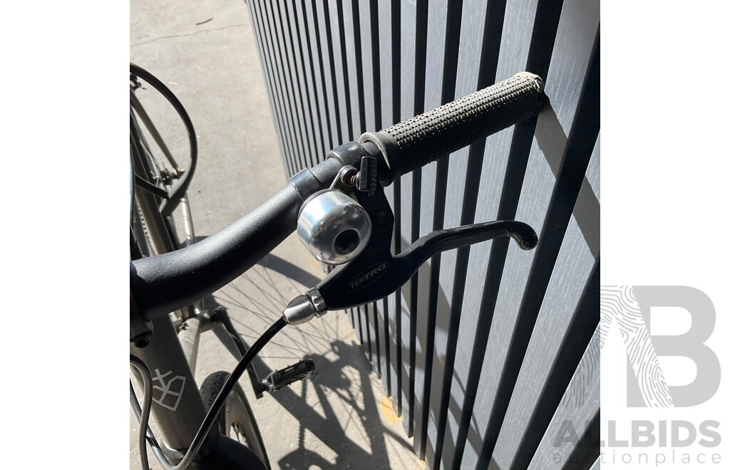 Chappelli Cycles 58cm Bike
